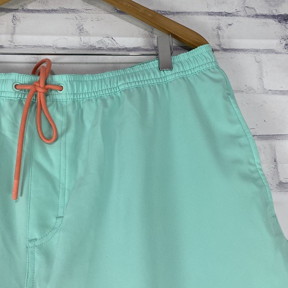 Huk Swim Trunks Men's Size XXL Lined Elastic Waist 6" Inseam Beach Fishing - Picture 3 of 11